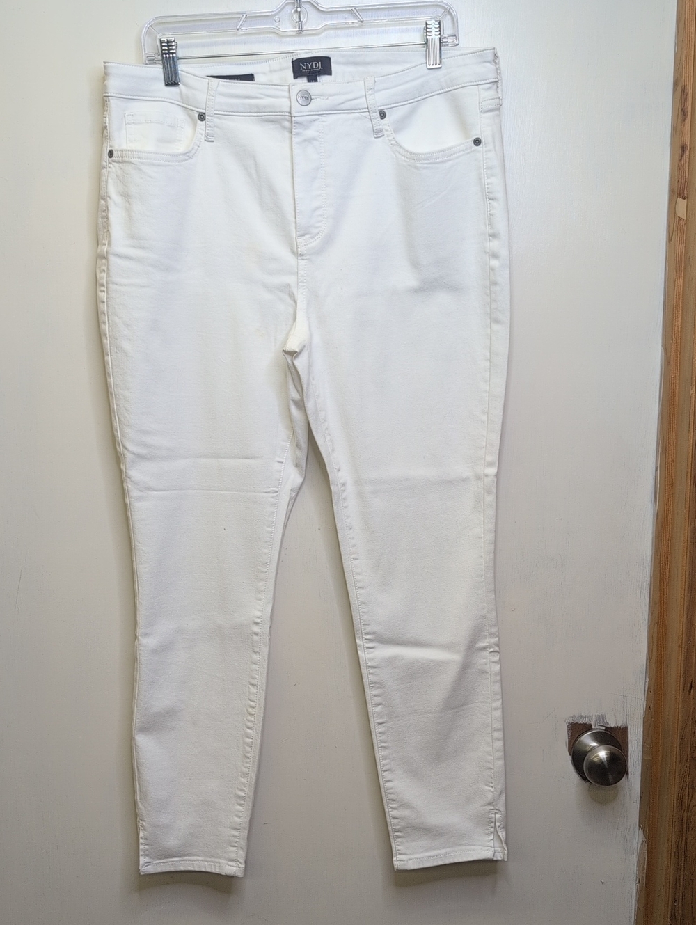NYDJ White Skinny Jeans - Slim Fit 14